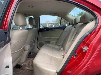 Certificated Used Yishen 2010 Model Fashion Edition 1.8L CVT Comfort