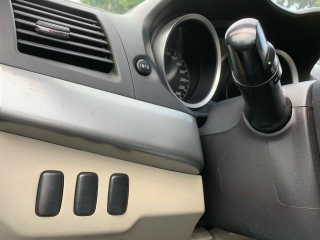 Certificated Used Yishen 2010 Model Fashion Edition 1.8L CVT Comfort