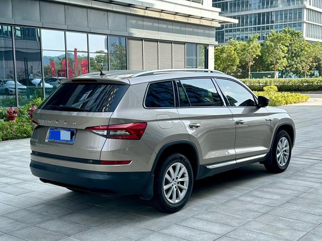Certificated Used Skoda Kodiaq 2019 Model Facelift TSI330 5 Seats Two-Wheel Drive Comfort Version National VI