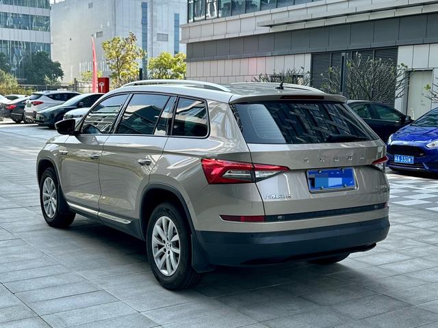 Certificated Used Skoda Kodiaq 2019 Model Facelift TSI330 5 Seats Two-Wheel Drive Comfort Version National VI