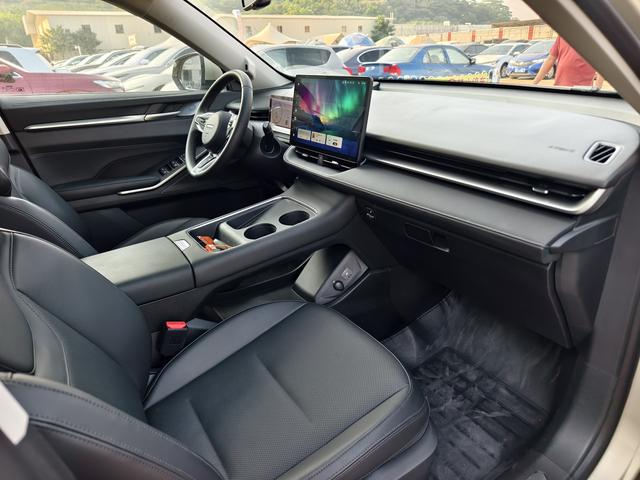 Certificated Used HAVAL H6 2024 Model 1.5T Automatic Two-Wheel Drive Ultra Edition