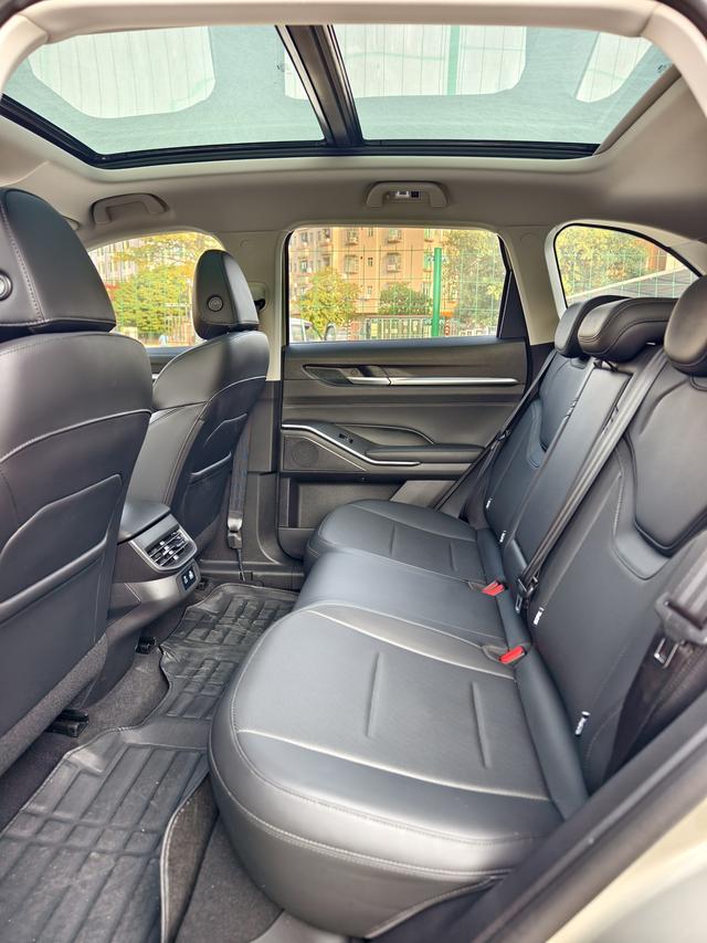 Certificated Used HAVAL H6 2024 Model 1.5T Automatic Two-Wheel Drive Ultra Edition