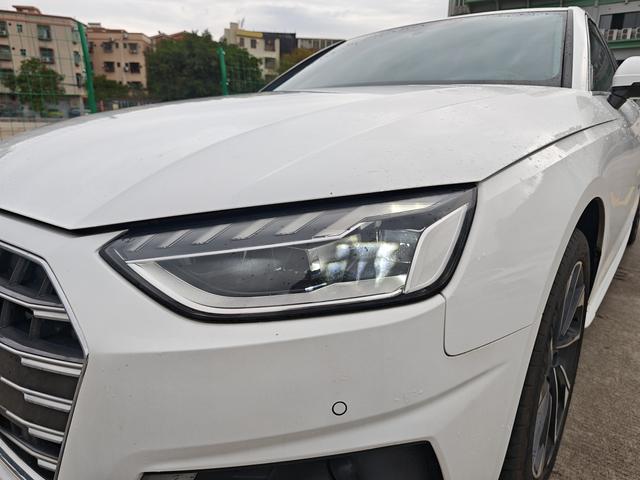 Certificated Used FAW-Audi A4L 2022 40 TFSI Fashion Zhiya Type