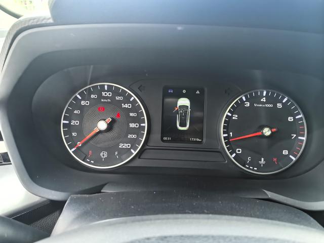 Certificated Used Roewe MG5 2022 180DVVT Manual Youth Fashion Edition