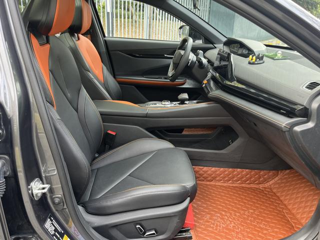 Certificated Used Changan UNI-V 2022 1.5T Premium Type