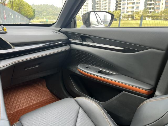 Certificated Used Changan UNI-V 2022 1.5T Premium Type