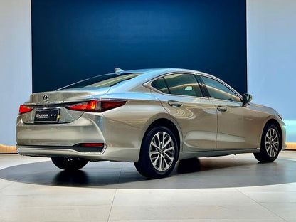 Certificated Used Lexus ES 2022 200 Excellence Edition