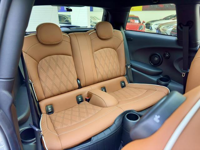 Certificated Used MINI 2023 Facelift 2.0T COOPER S Artist