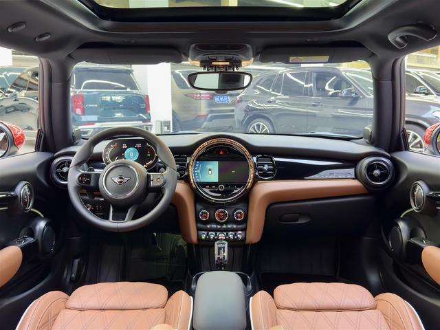 Certificated Used MINI 2023 Facelift 2.0T COOPER S Artist