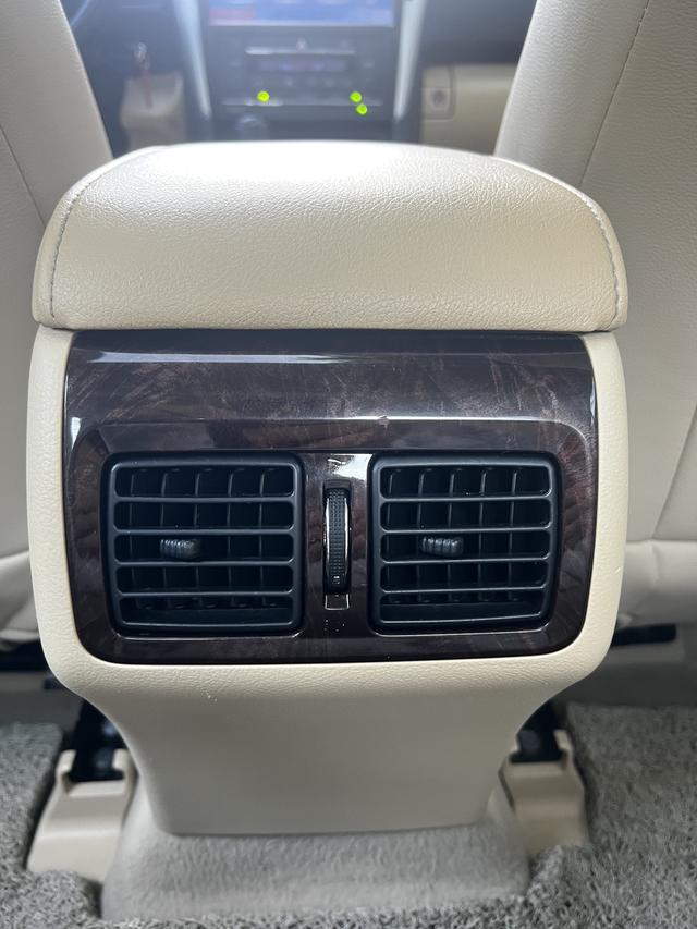 Certificated Used GAC Toyota Camry 2016 2.0E 10th Anniversary Elite Edition