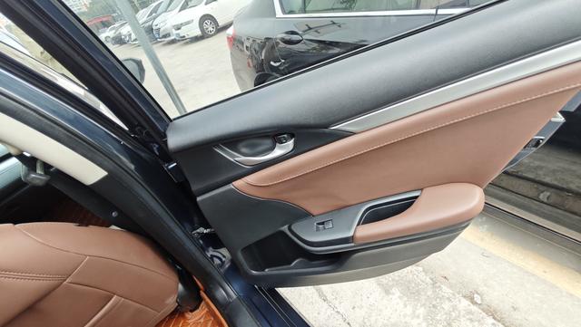 Certificated Used Dongfeng Honda Civic 2016 220Turbo CVT Premium