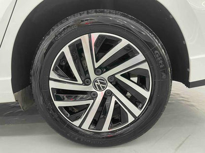 Certificated Used SAIC Volkswagen Lavida 2023 200TSI DSG Starry Sky Manyi Edition
