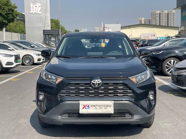 Certificated Used FAW Toyota RAV4 Rongfang 2023 2.0L CVT 2WD Urban Edition