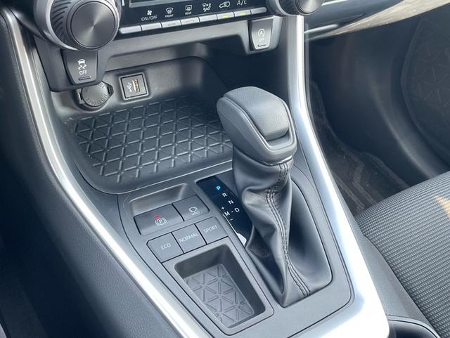 Certificated Used FAW Toyota RAV4 Rongfang 2023 2.0L CVT 2WD Urban Edition