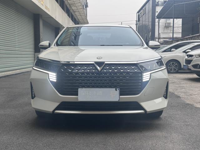 Certificated Used Dongfeng Nissan Venucia D60 2023 PLUS 1.6L XE CVT Chaoling Edition