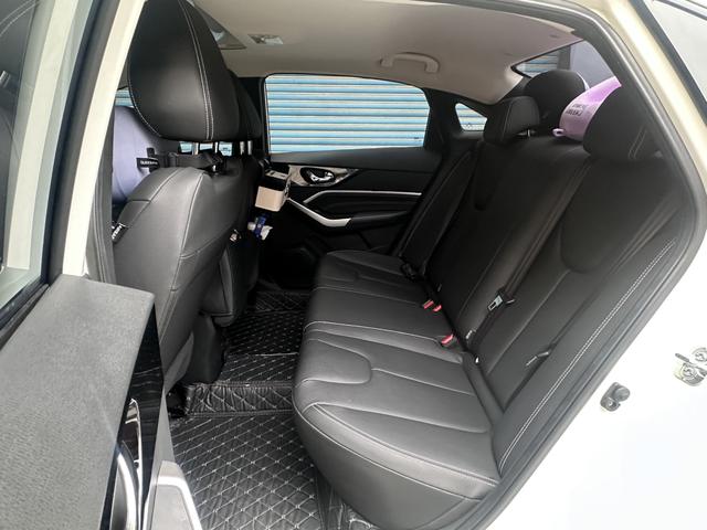 Certificated Used Dongfeng Nissan Venucia D60 2023 PLUS 1.6L XE CVT Chaoling Edition