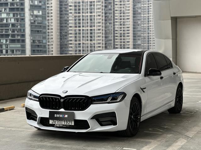 Certificated Used BMW 5 Series 2014 Model 525Li Luxury Design Package