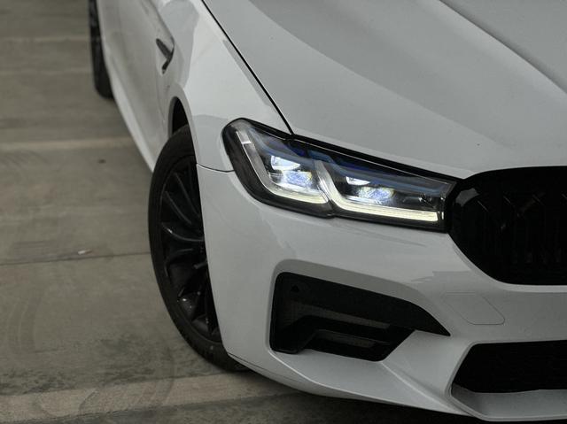 Certificated Used BMW 5 Series 2014 Model 525Li Luxury Design Package