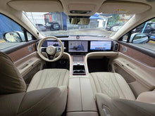 Certificated Pre-Owned Wenjie M9 2024 Extended-Range Ultra Six-Seater Version -u22049162