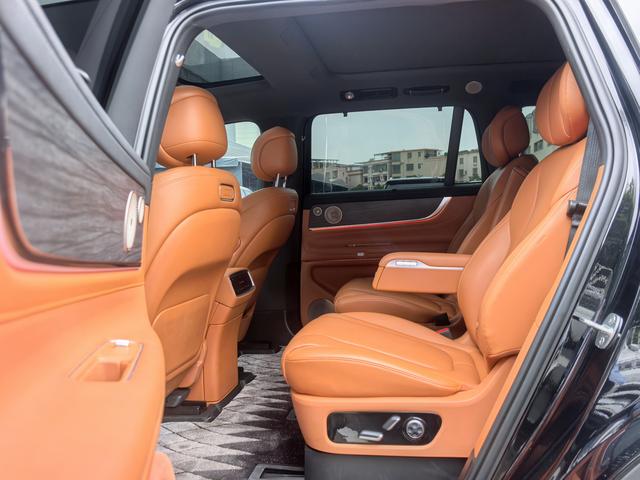 Certificated Pre-Owned Wenjie M9 2024 Extended Range Max Six-Seater Version -u21683184