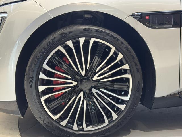 Certificated Pre-Owned AVATR 12 2025 Max Rear-Wheel Drive Extended-Range Version -u22068530