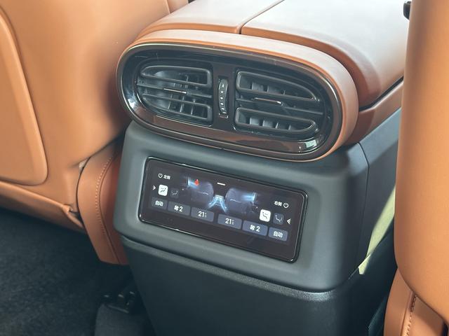 Certificated Pre-Owned Yangwang U8 2023 Luxury Edition -u22079648