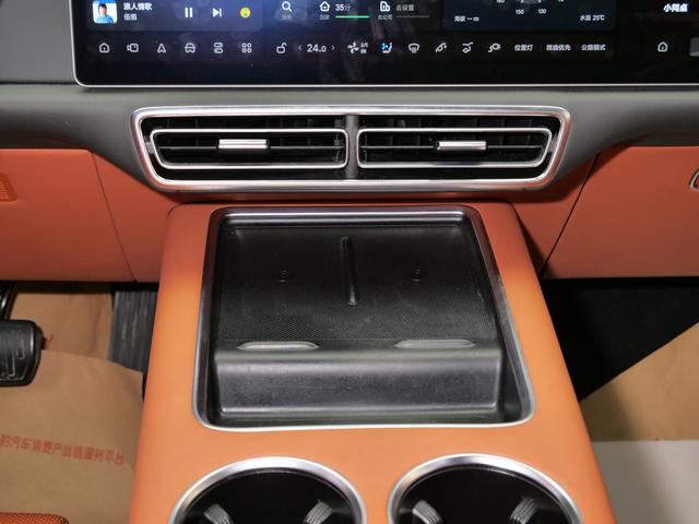 Certificated Pre-Owned Li Auto L9 2023 Pro Edition -u21237957