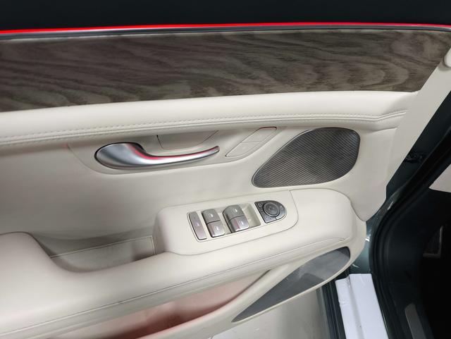 Certificated Pre-Owned Wenjie M5 2022 Extended-Range Four-Wheel Drive Performance Edition -u22037765