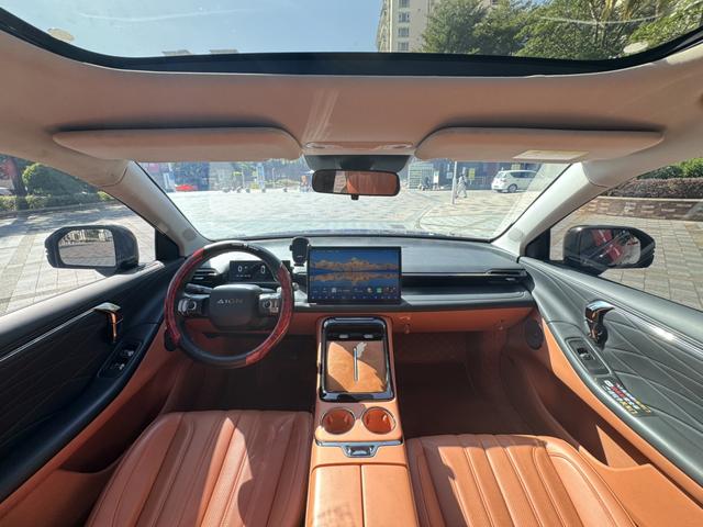 Pre-Owned AION V 2024 Model Tyrannosaurus 520 Smart Luxury Version