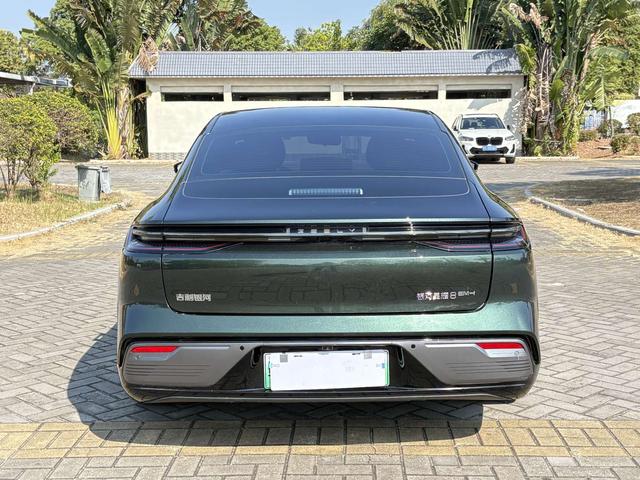 Certificated Pre-Owned Geely Galaxy Xingyao 8 PHEV 2025 Edition 130km EM-i Prestige Edition -u22072582