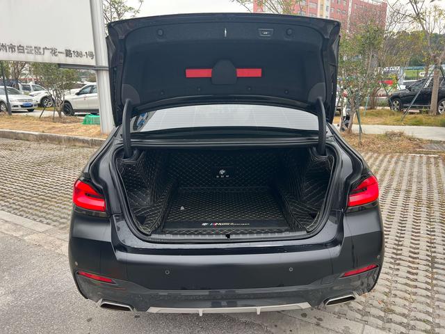 Certificated Used BMW 5 Series 2022 Model Refreshed 525Li M Sport Package