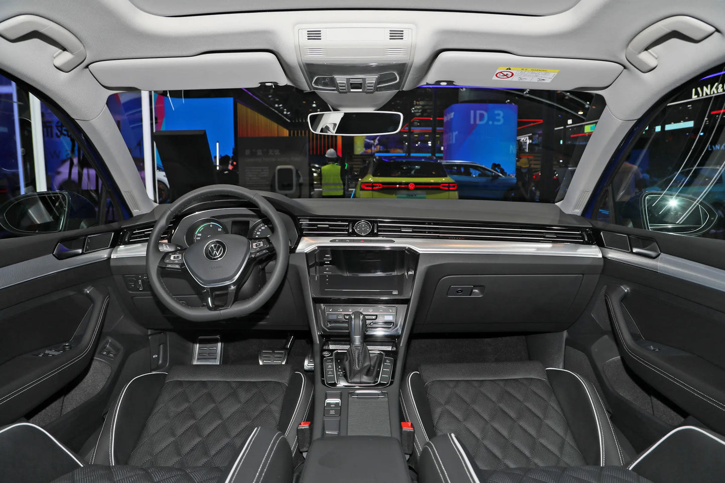 FAW-Volkswagen Magotan GTE -Hybrid PHEV