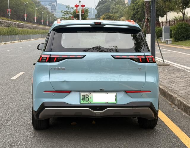 Certificated Pre-Owned AION Y 2021 70 Smart Leader Edition