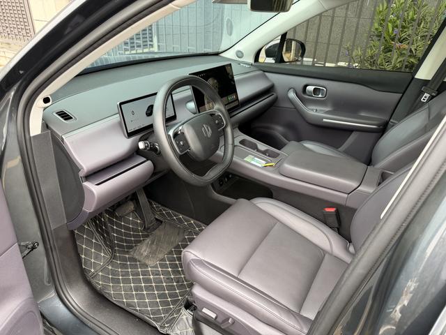 Certificated Pre-Owned Leapmotor C10 2024 Extended-Range 210 Lidar Edition -u21833775