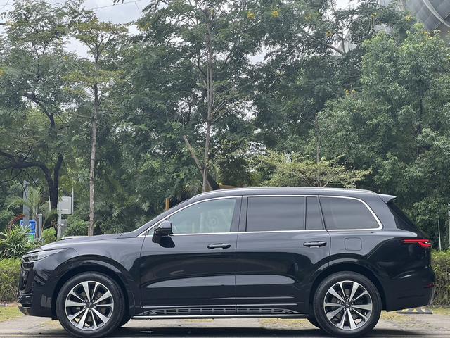 Pre - Owned 2020 Li ONE Extended - range 6 - seat Edition