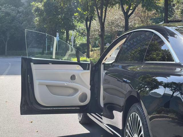 Pre - Owned Voyah S9 2025 Extended - Range Rear - Wheel Drive Ultra