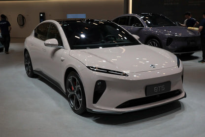 NIO ET5