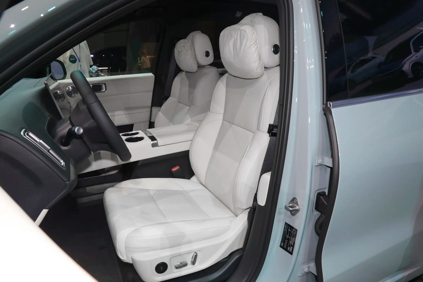 Li Auto L6-Hybrid REEV