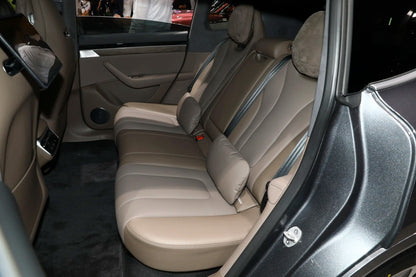 Chery LUXEED R7-Hybrid REEV