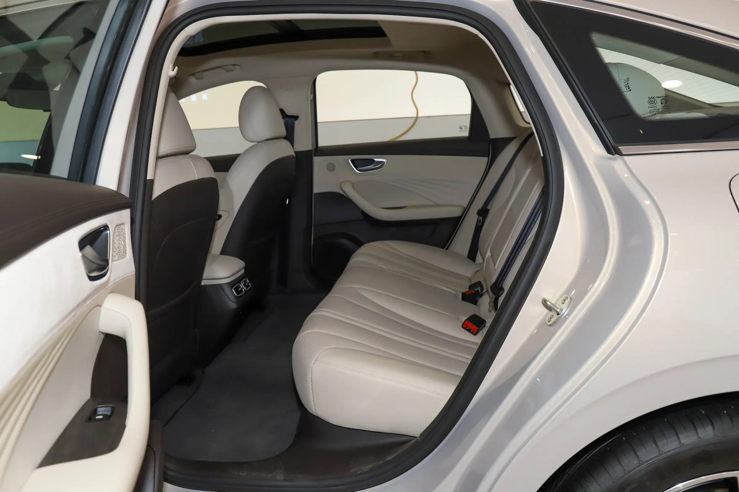 SAIC Motor Roewe D7 DMH -Hybrid PHEV