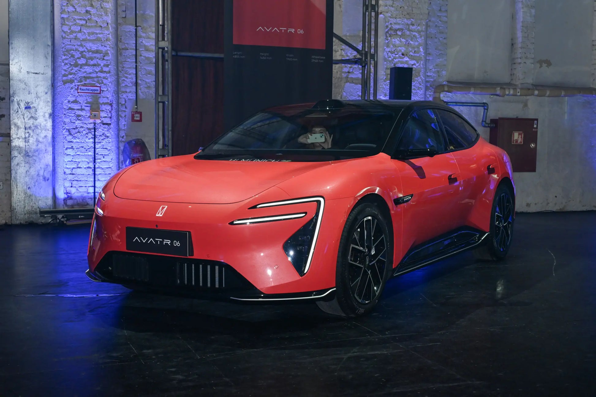AVATR 06