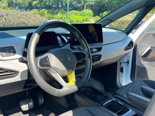 Pre-Owned Volkswagen ID.3 2023 Model Updated Pure Intelligent Enjoyment Version