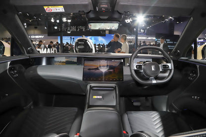 AVATR 11-Hybrid REEV