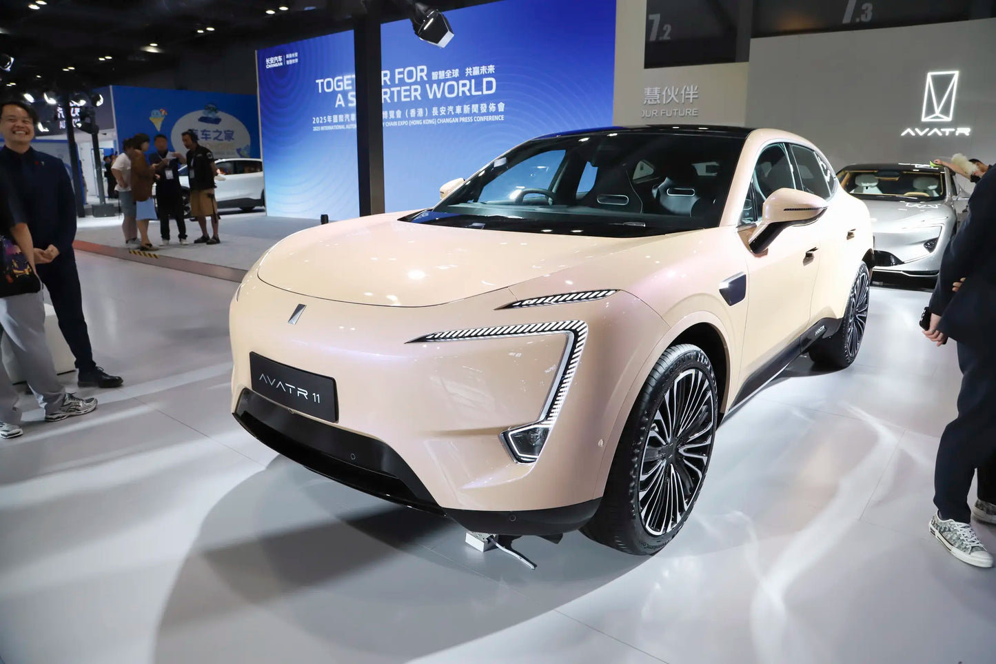 AVATR 11-Hybrid REEV