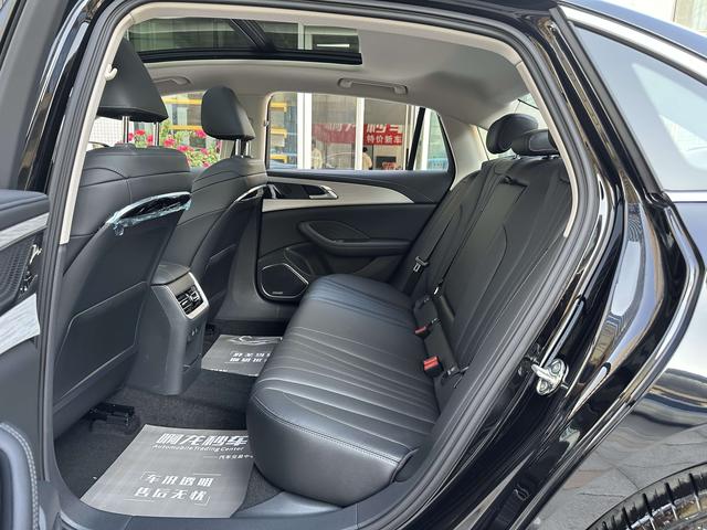 Certificated Pre-Owned Hongqi H5 2025 1.5T DCT Qiyun Edition - u22066996