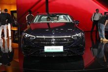 Mercedes-EQ Benz EQS