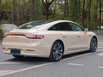 Pre-Owned Zhijie S7 2025 Model Max Rear-Wheel Drive Ultra-Long Range Version