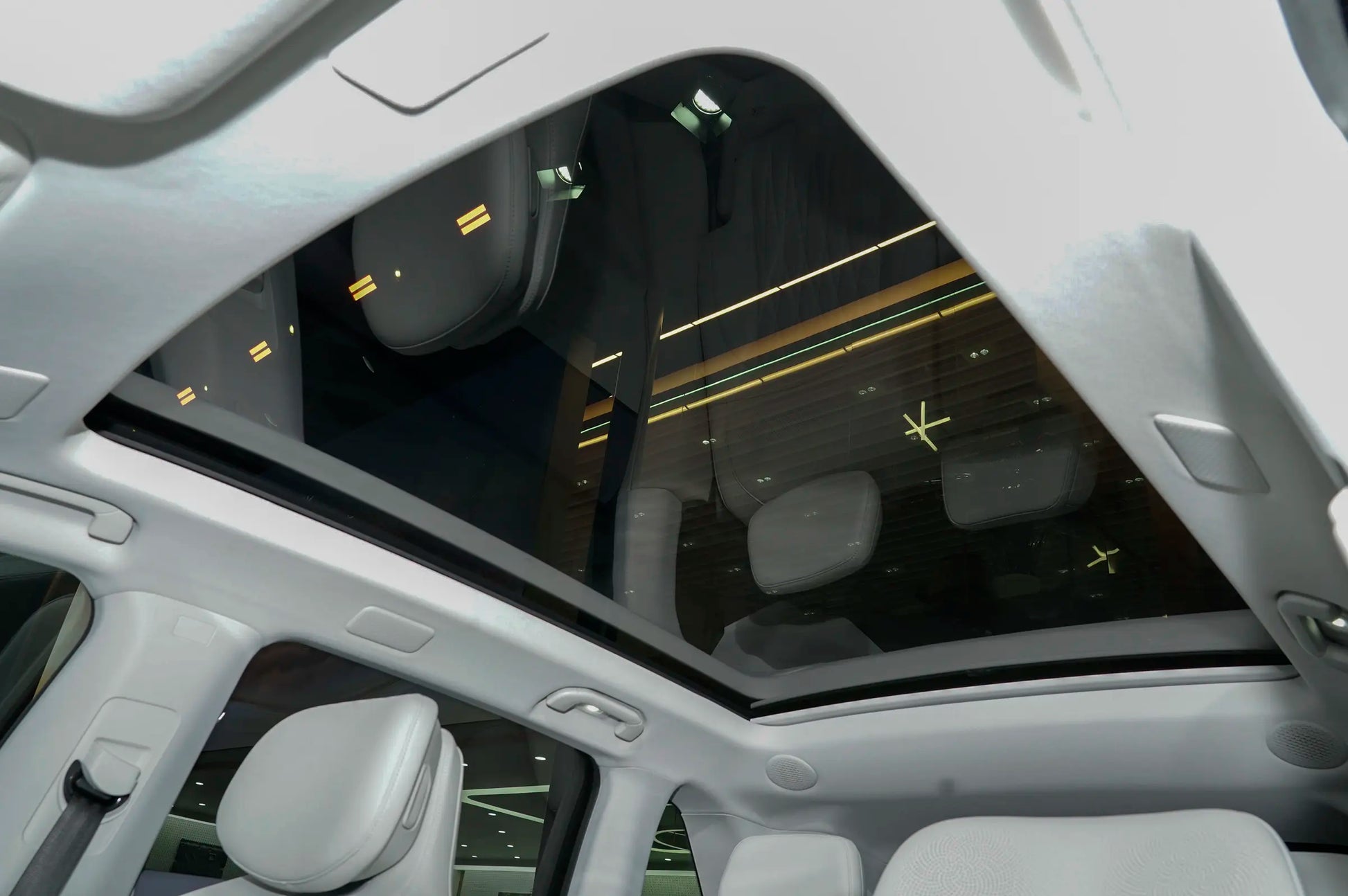 Exeed Stellar Era ET-Hybrid REEV