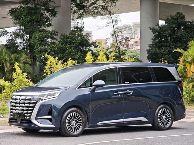 Certificated Pre-Owned Denza D9 DM 2022 Model 970 Four-Wheel Drive Flagship Version -u21623073