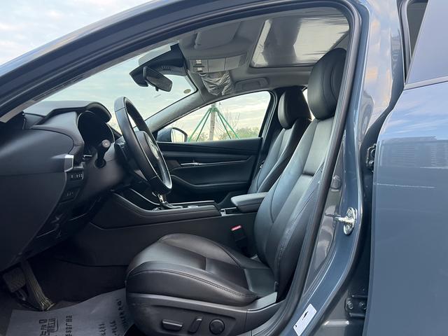 Certificated Pre-Owned Mazda 3 Axela 2023 2.0L Automatic Quality Premium Edition - u22071138